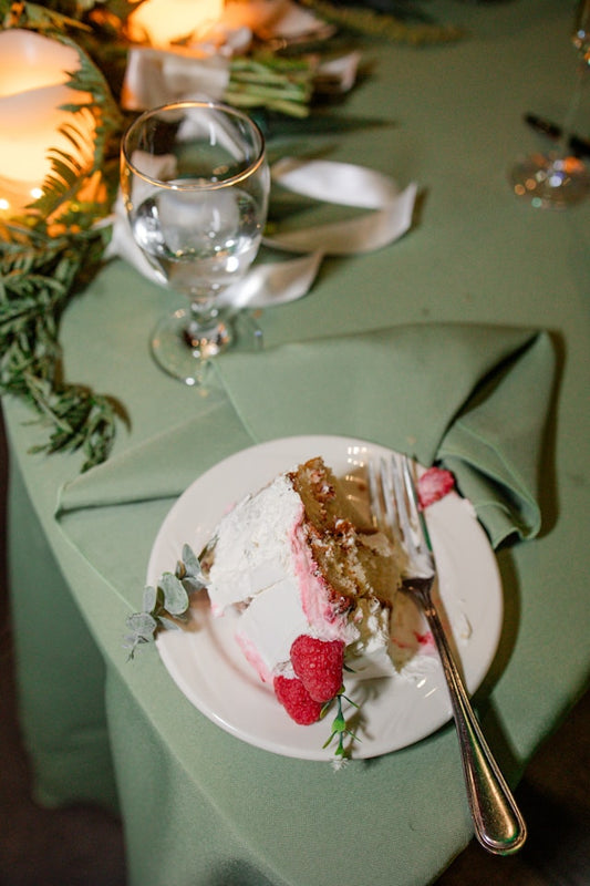 60x60 and 70x70 Square Tablecloths: Styling Medium Square and Round Tables