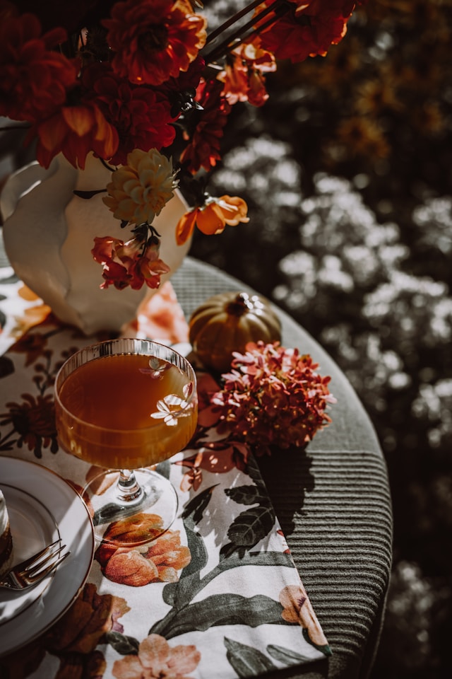 Sheer Chiffon Tablecloth and Runner Sets: Styling Sweetheart, Head, and Reception Tables