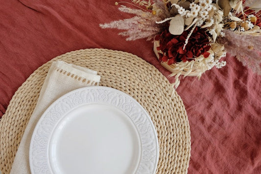 Common Tablecloth Buying Mistakes: Wrong Size, Short Drop, Poor Color Match, and Fabric Confusion