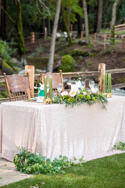 How to Choose Tablecloths for Dining Rooms, Kitchens, Weddings, Banquets, Restaurants, and Parties